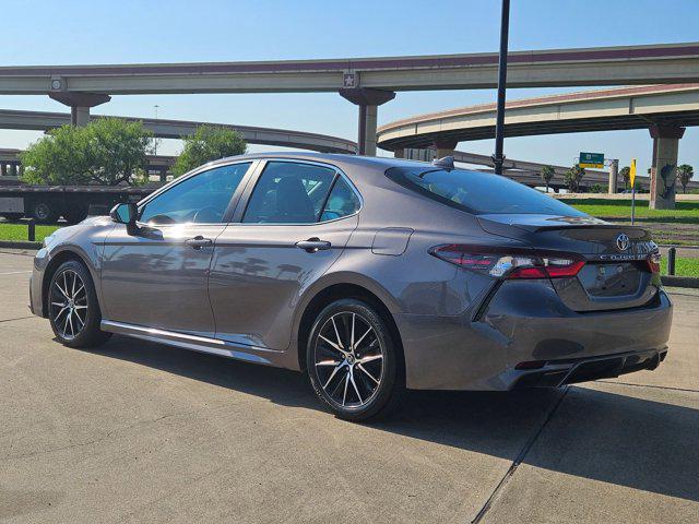 Photo of 2023 Predawn Gray Mica Toyota Camry