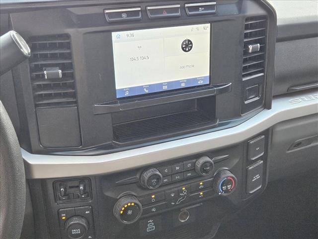 Photo of 2024 Oxford White Ford F-350