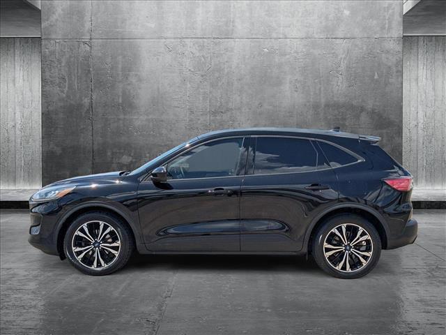 Photo of 2022 Agate Black Metallic Ford Escape