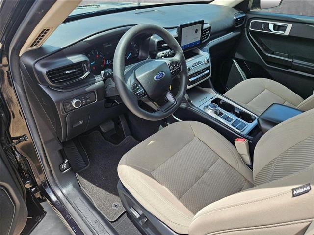 Photo of 2021 Agate Black Metallic Ford Explorer