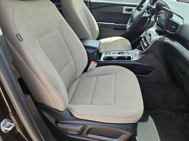 Photo of 2021 Agate Black Metallic Ford Explorer