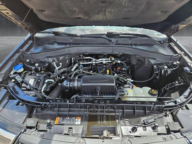 Photo of 2021 Agate Black Metallic Ford Explorer