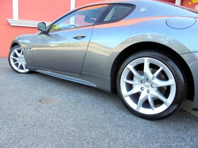Photo of 2014 Gray Maserati GranTurismo