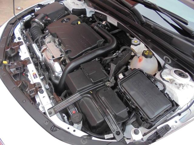Photo of 2024 Summit White Chevrolet Malibu