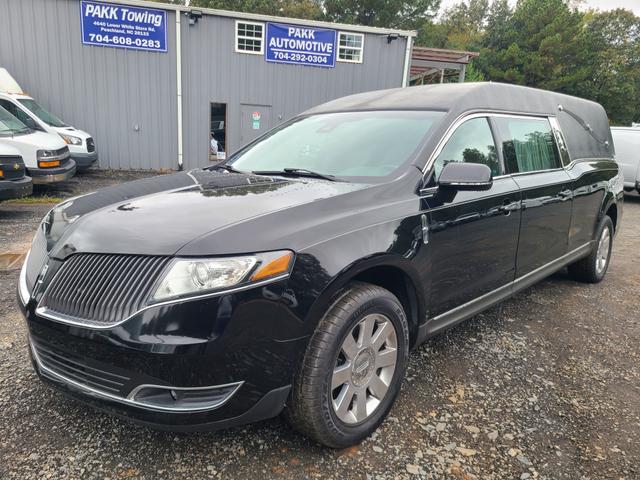 2016 Lincoln MKT