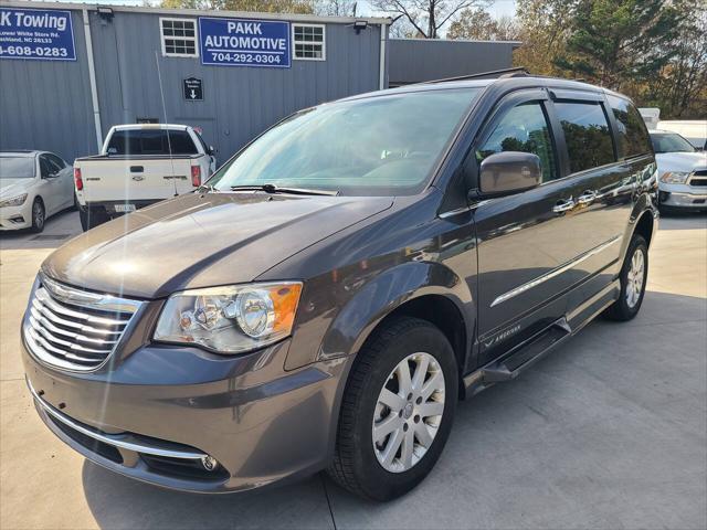 2015 Chrysler Town & Country