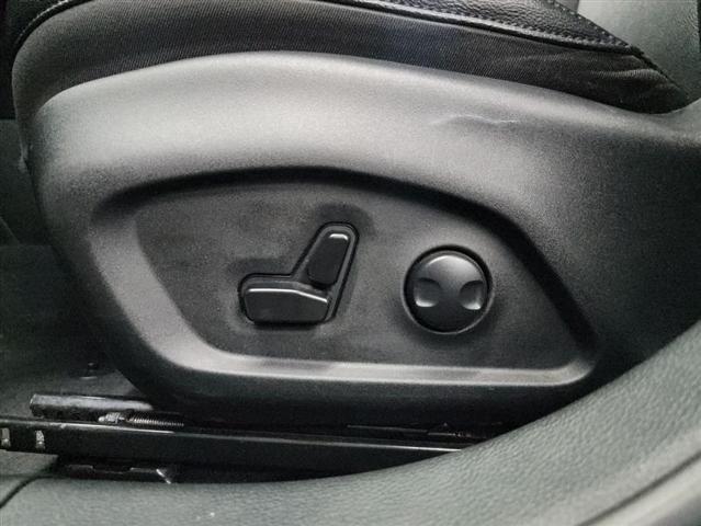 Photo of 2024 Blue Jeep Compass