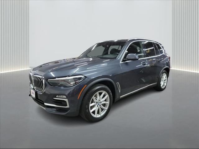 Photo of 2021 Gray BMW X5