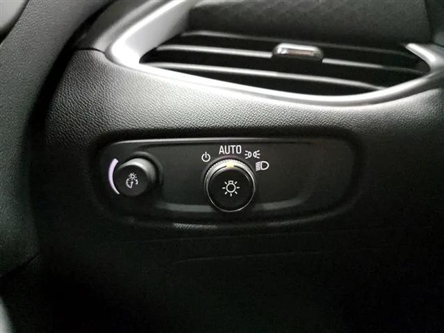 Photo of 2022 Summit White Chevrolet Malibu
