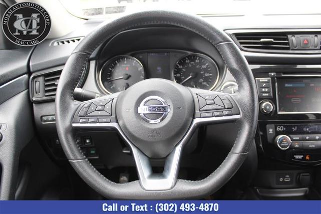 Photo of 2019 Brilliant Silver Metallic Nissan Rogue