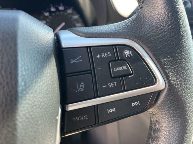 Photo of 2024 Midnight Black Metallic Toyota Sienna