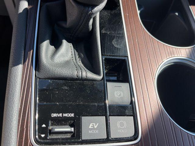 Photo of 2024 Midnight Black Metallic Toyota Sienna