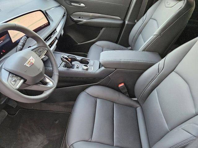 Photo of 2025 Argent Silver Metallic Cadillac XT4