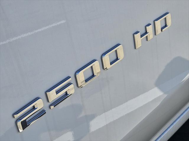 Photo of 2025 Summit White Chevrolet Silverado 2500