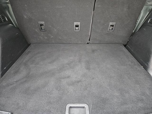 Photo of 2021 Star White Metallic Tri-Coat Ford Escape