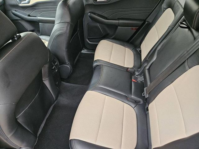 Photo of 2021 Star White Metallic Tri-Coat Ford Escape
