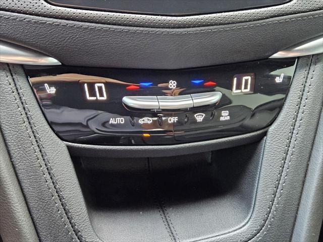 Photo of 2025 Argent Silver Metallic Cadillac XT5