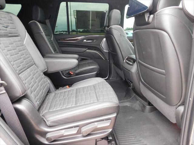 Photo of 2023 Argent Silver Metallic Cadillac Escalade