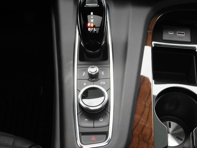 Photo of 2023 Argent Silver Metallic Cadillac Escalade
