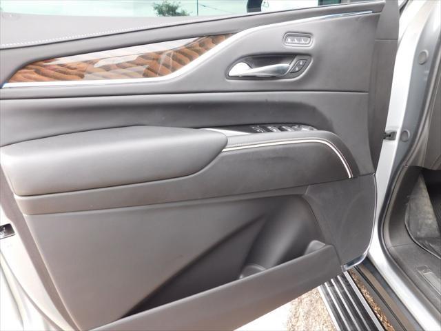 Photo of 2023 Argent Silver Metallic Cadillac Escalade