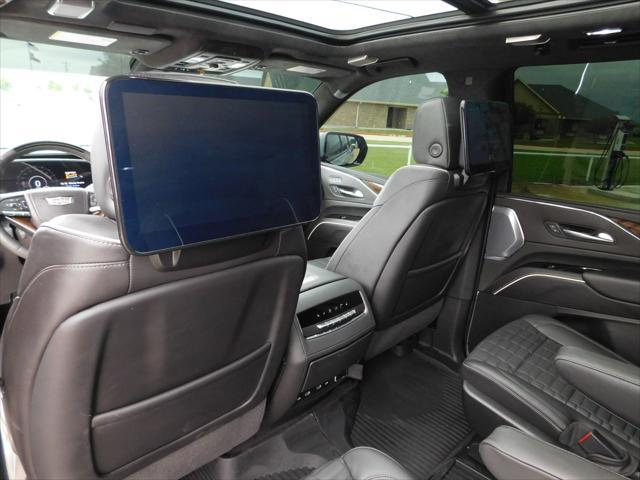 Photo of 2023 Argent Silver Metallic Cadillac Escalade