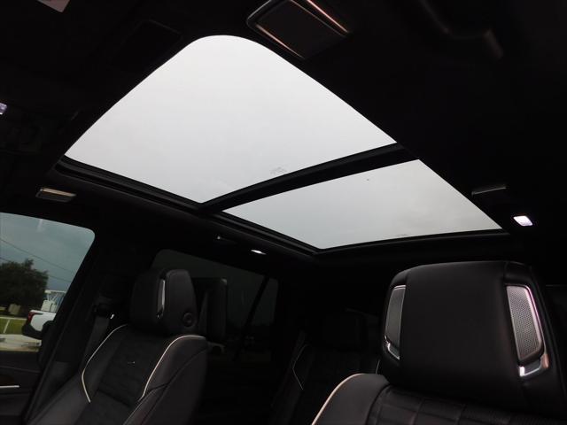 Photo of 2023 Argent Silver Metallic Cadillac Escalade