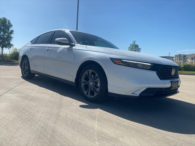 Photo of 2024 Platinum White Pearl Honda Accord Hybrid