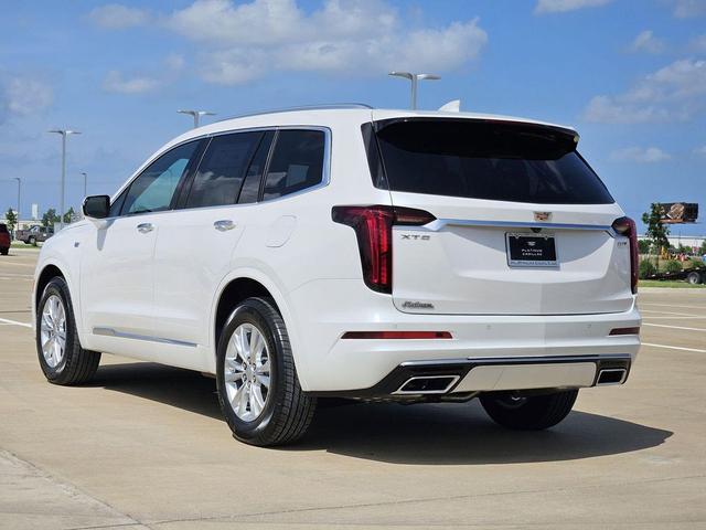 Photo of 2025 Crystal White Tricoat Cadillac XT6