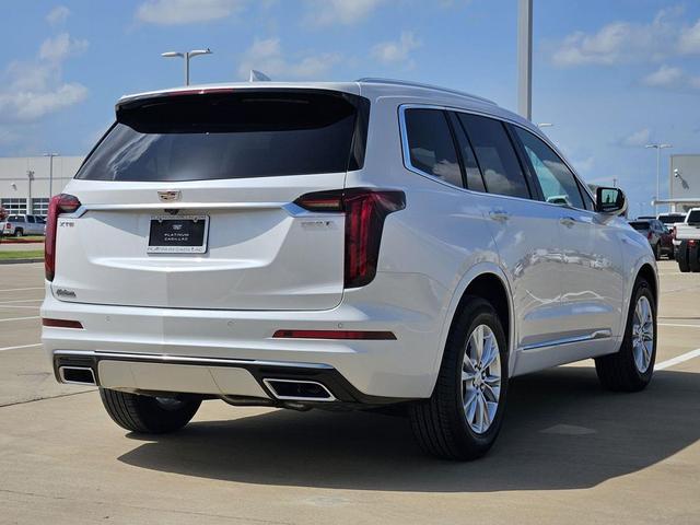 Photo of 2025 Crystal White Tricoat Cadillac XT6