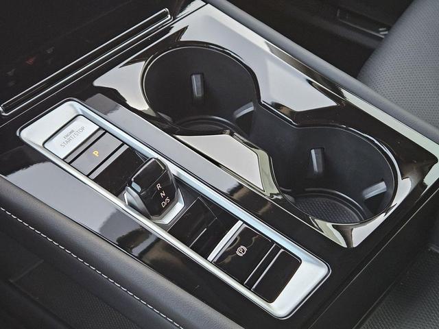 Photo of 2025 Gray Volkswagen Atlas