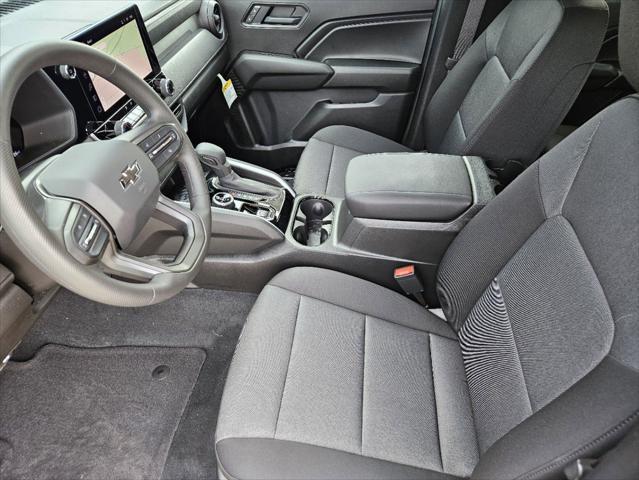 Photo of 2025 Black Chevrolet Colorado