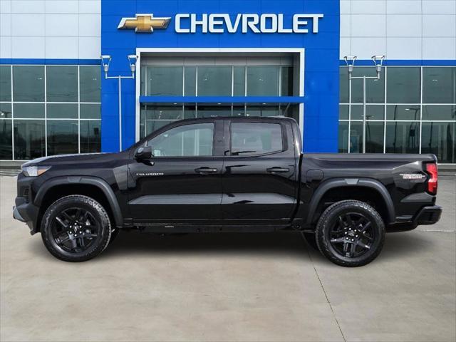 Photo of 2025 Black Chevrolet Colorado