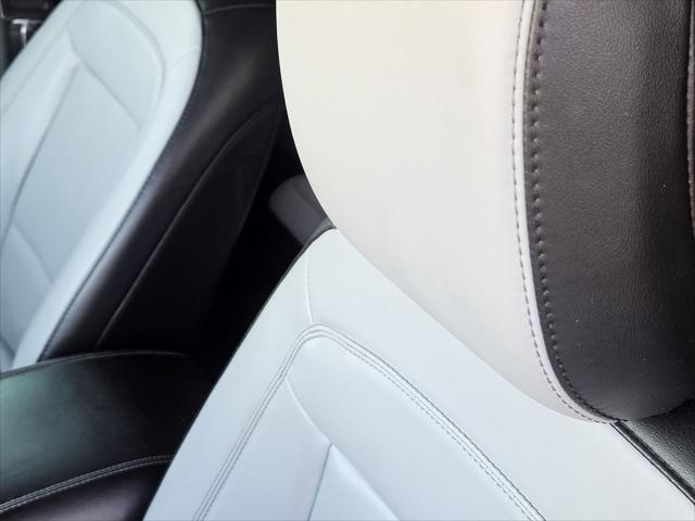 Photo of 2021 Gray Ford Explorer