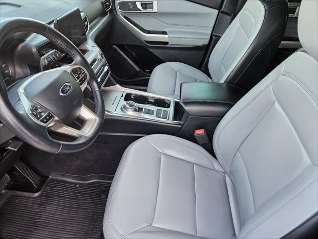 Photo of 2021 Gray Ford Explorer