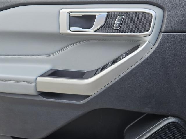 Photo of 2021 Gray Ford Explorer