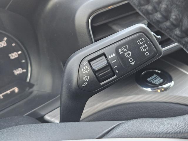 Photo of 2021 Gray Ford Explorer