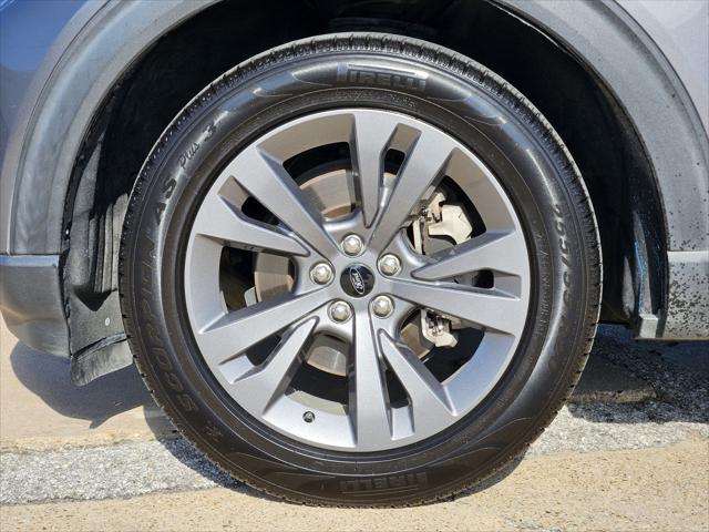 Photo of 2021 Gray Ford Explorer
