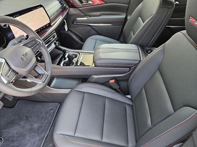 Photo of 2026 Mosaic Black Metallic Chevrolet Traverse