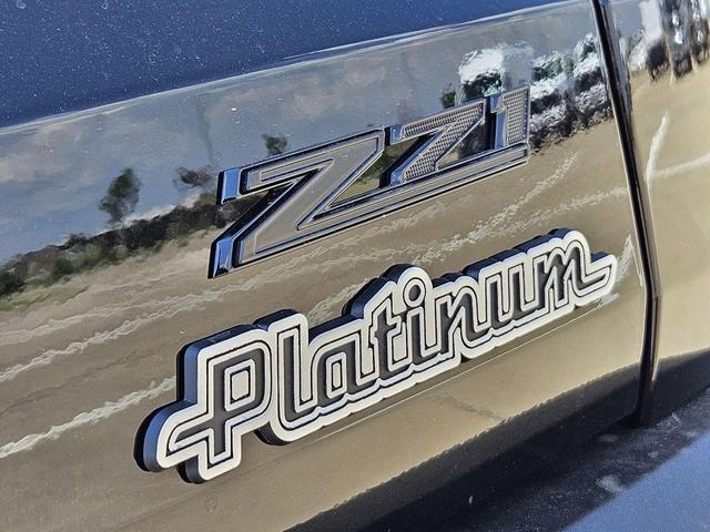 Photo of 2026 Mosaic Black Metallic Chevrolet Traverse