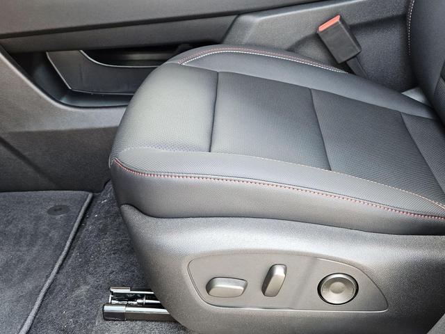 Photo of 2026 Mosaic Black Metallic Chevrolet Traverse