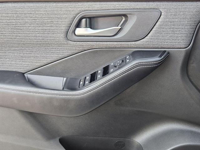 Photo of 2023 Gun Metallic Nissan Rogue