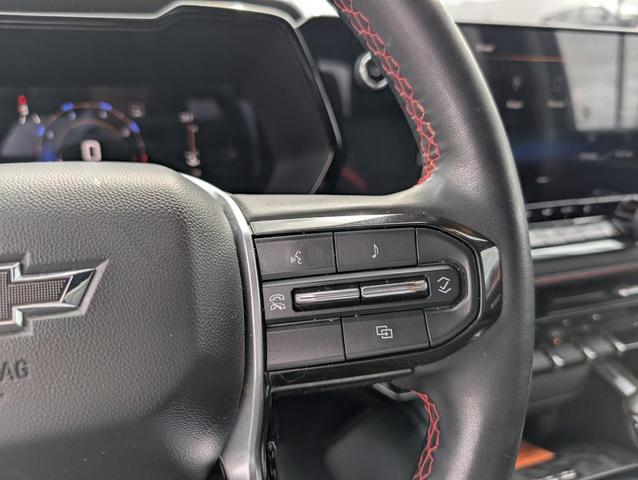 Photo of 2023 Black Chevrolet Colorado