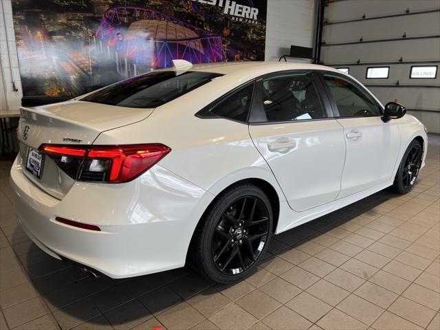 Photo of 2022 Platinum White Honda Civic