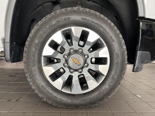 Photo of 2023 Summit White Chevrolet Silverado 2500