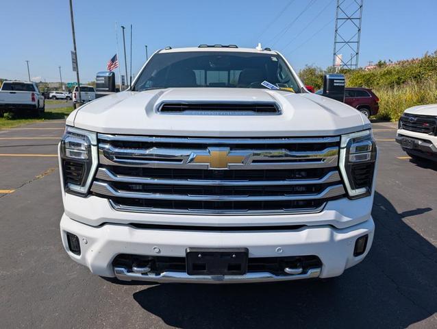 Photo of 2024 Summit White Chevrolet Silverado 3500