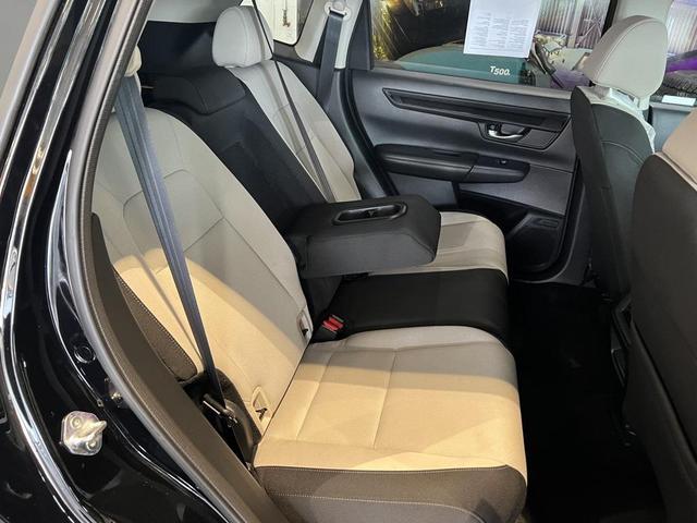 Photo of 2023 Crystal Black Pearl Honda CR-V
