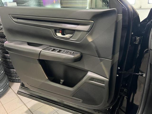 Photo of 2023 Crystal Black Pearl Honda CR-V