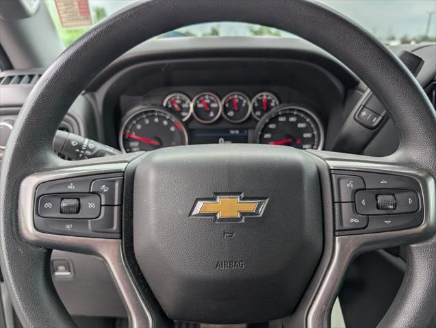 Photo of 2022 Silver Ice Metallic Chevrolet Silverado 1500