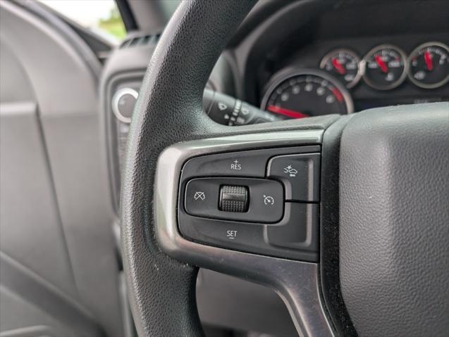 Photo of 2022 Silver Ice Metallic Chevrolet Silverado 1500