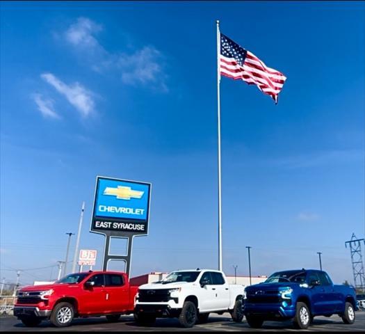 Photo of 2023 Summit White Chevrolet Equinox